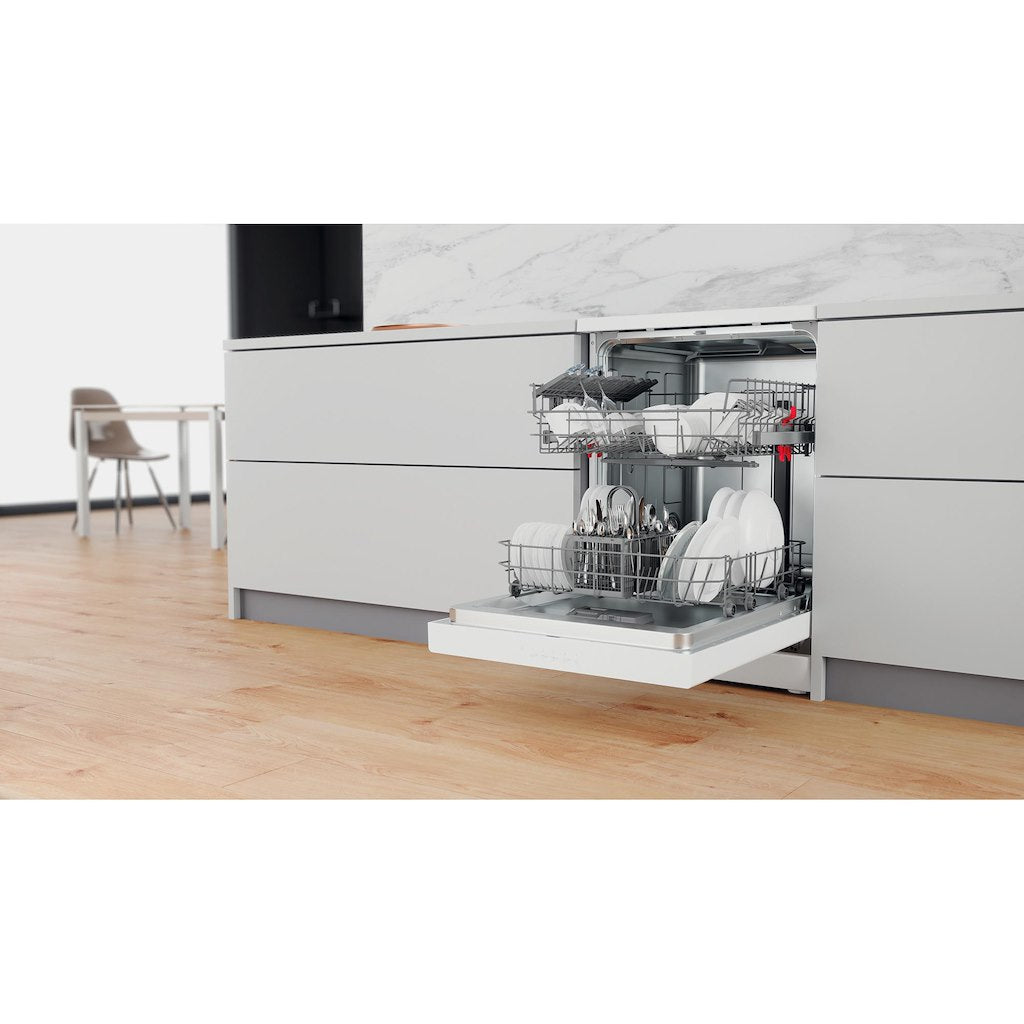 Whirlpool Dishwasher: in White - WFC 3B19 UK N