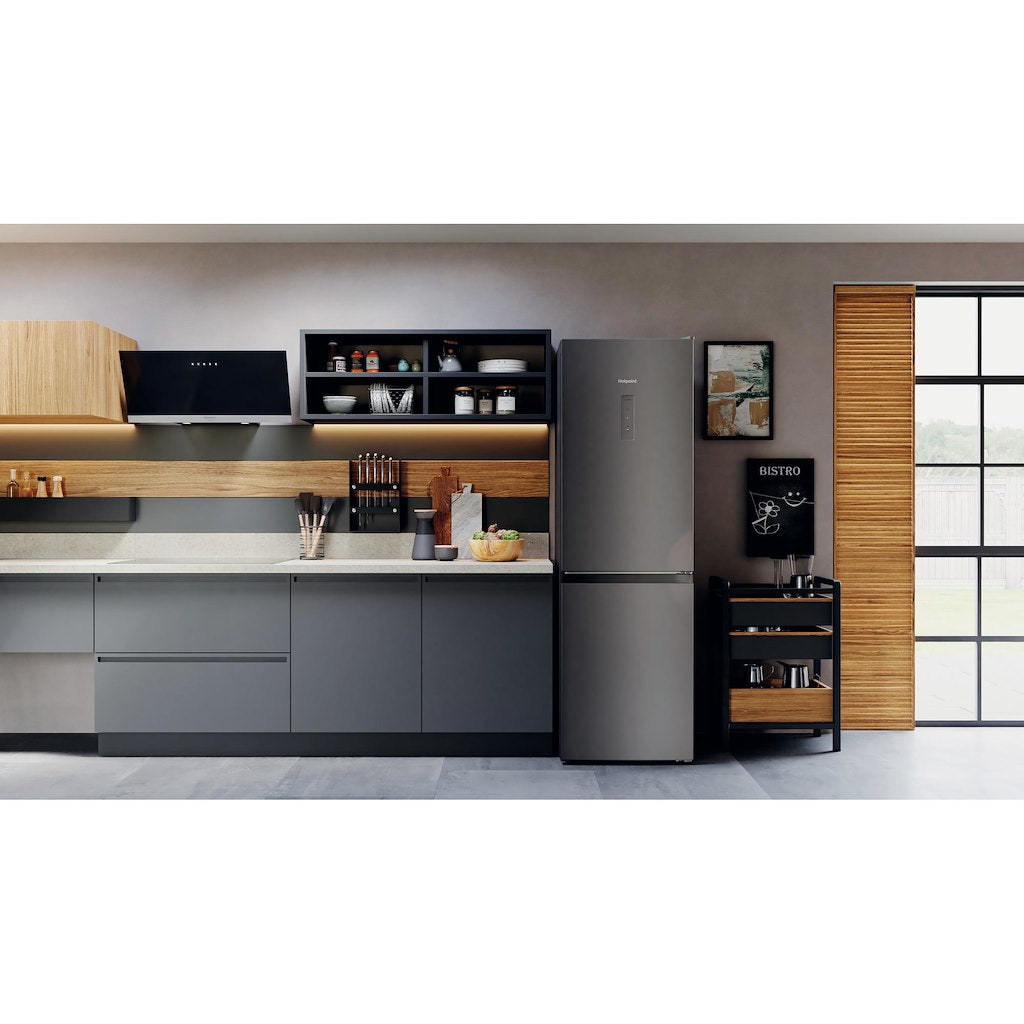 Hotpoint H5X 82O SK Fridge Freezer - Silver Black