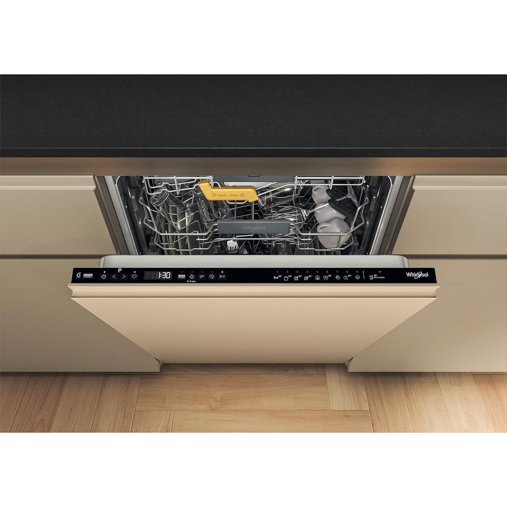 Whirlpool Integrated Dishwasher: in Black - W8IB15M6L UK