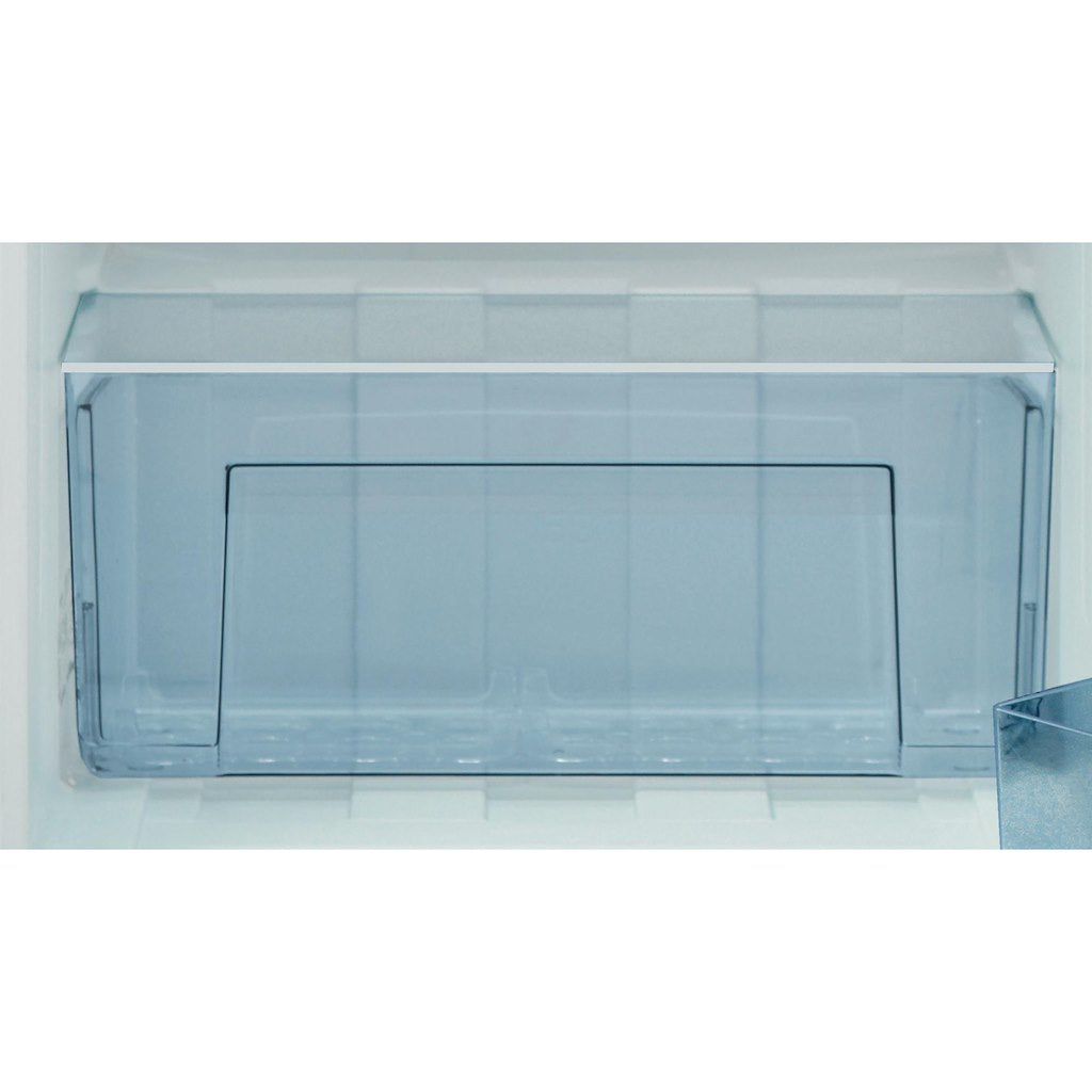 Freestanding fridge: silver colour