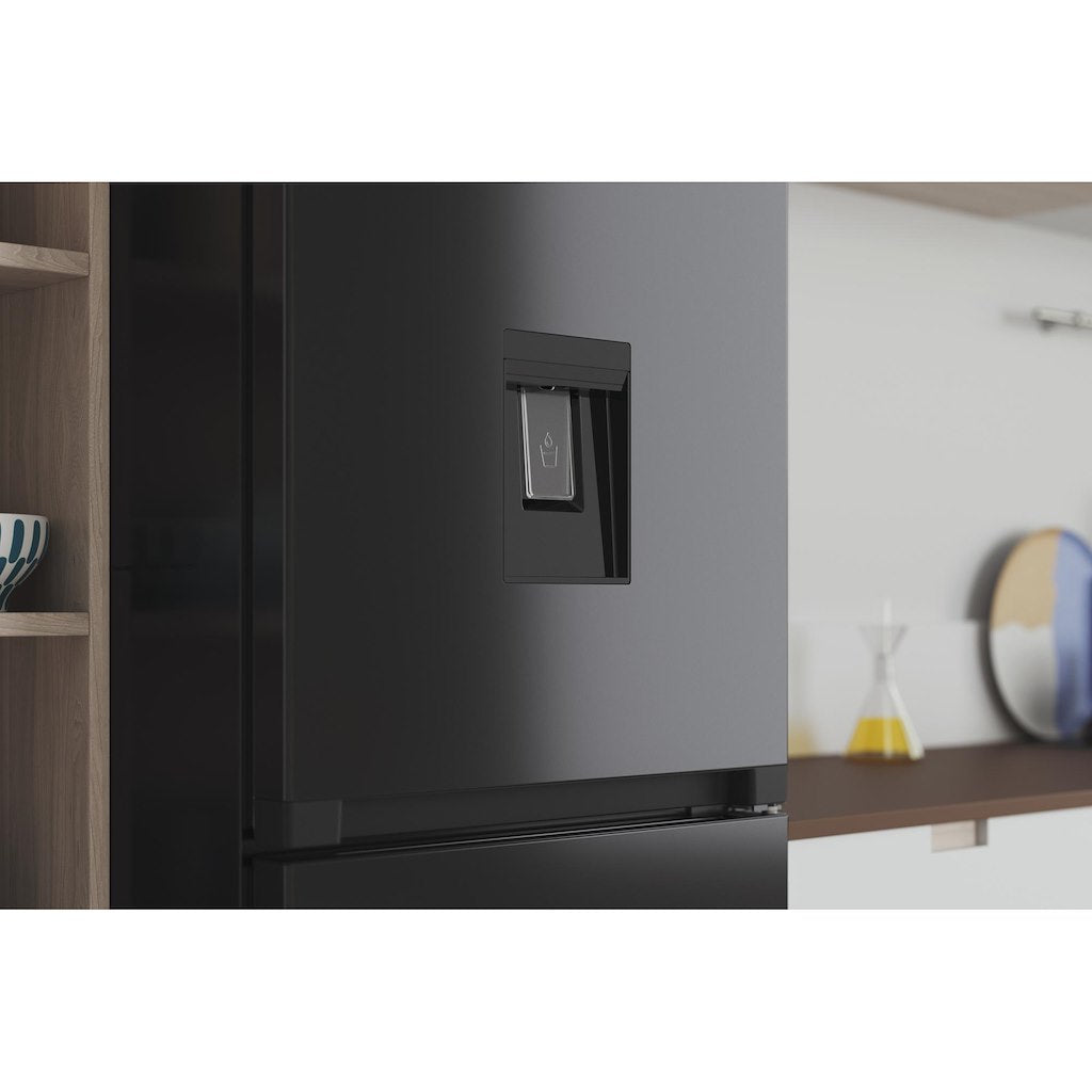 Freestanding fridge freezer: frost free - INFC8 50TI1 K AQUA 1