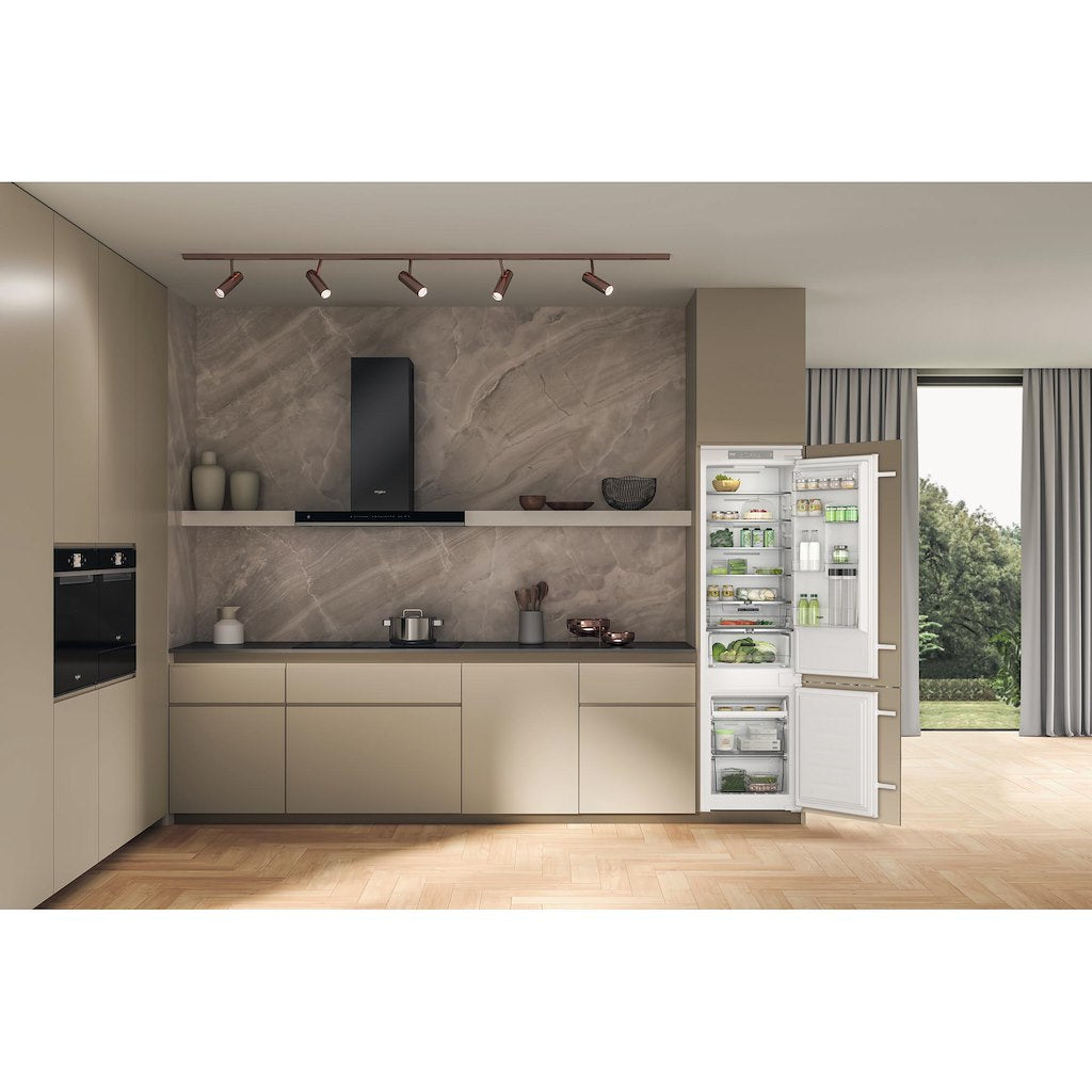 Total No Frost 70/30 Integrated Fridge Freezer - 54CM - 280L