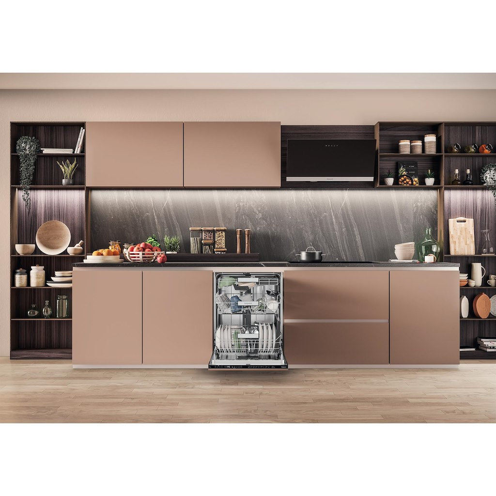 Hotpoint H8I HP42 L UK Hydroforce Built-In 15 Place Setting Dishwasher