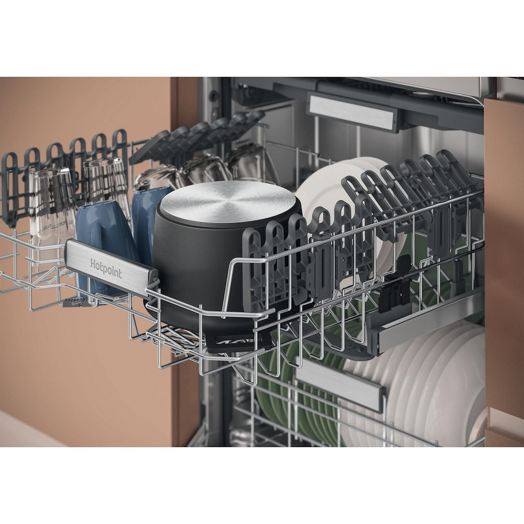 Hotpoint H7F HS51 X UK Maxi Space Freestanding 15 Place Settings Dishwasher
