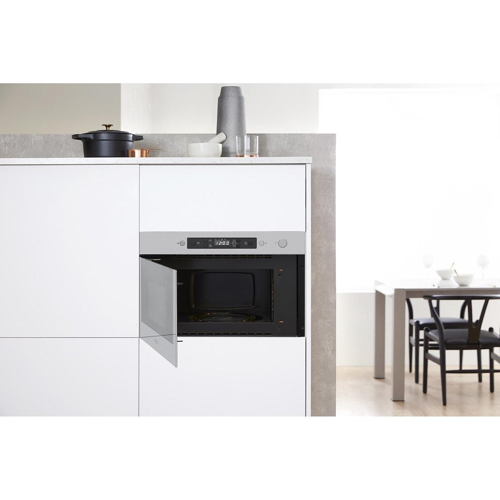 Whirlpool built in microwave oven: in Stainless Steel  - AMW 498/IX