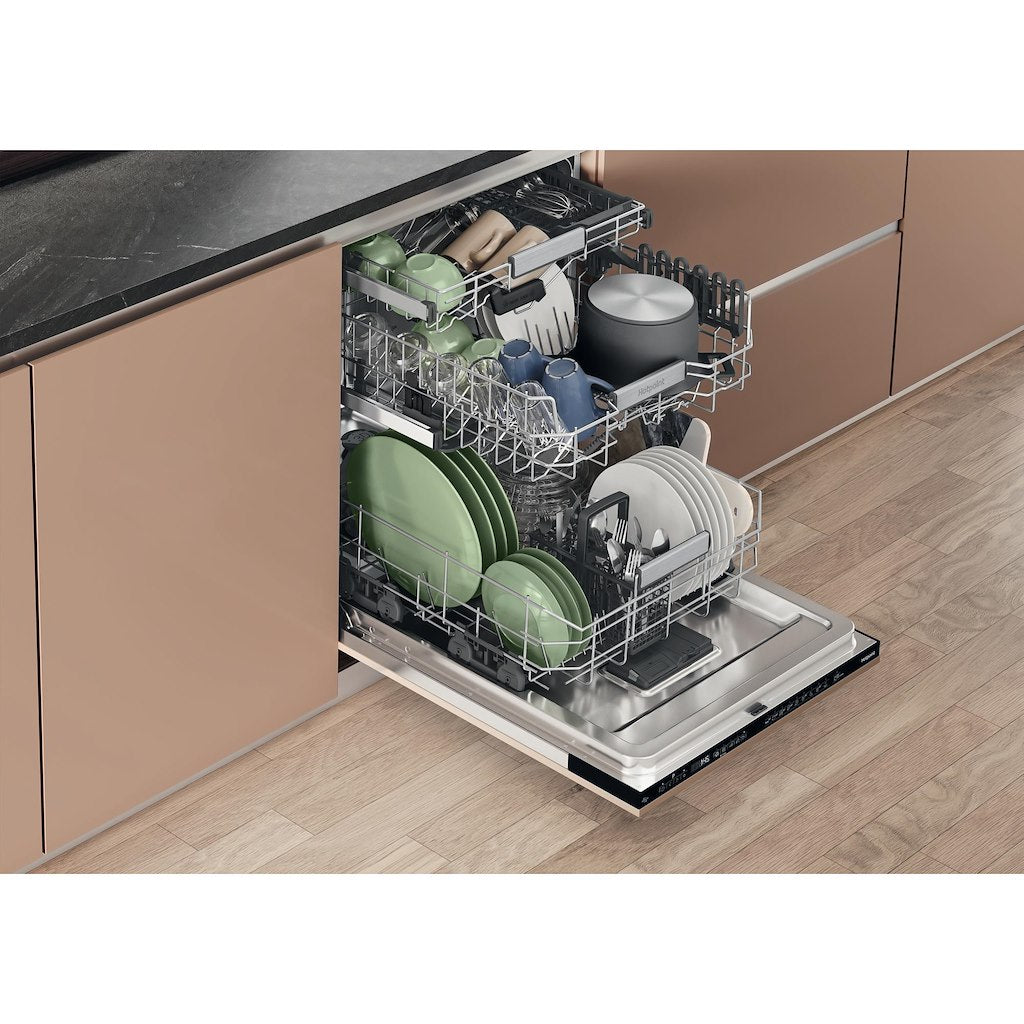 Hotpoint H8I HP42 L UK Hydroforce Built-In 15 Place Setting Dishwasher